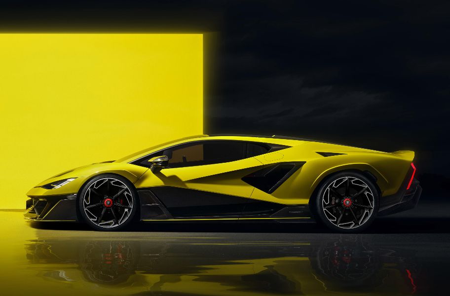Lamborghini Fenomeno Breaks Cover at Monterey only 29 to be produced 2