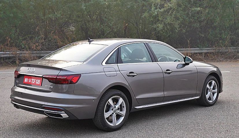 Audi A4 2022 09 22 T07 30 00 444 Z