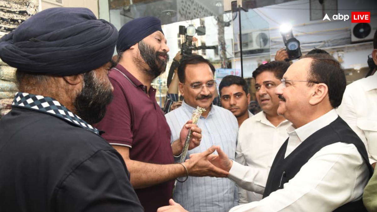 BJP President JP Nadda discusses tea with shopkeepers in Delhi, Next Generation GST reforms